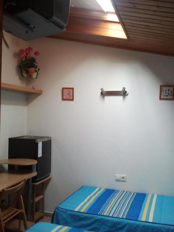Hostal Arneva Orihuela Exterior photo