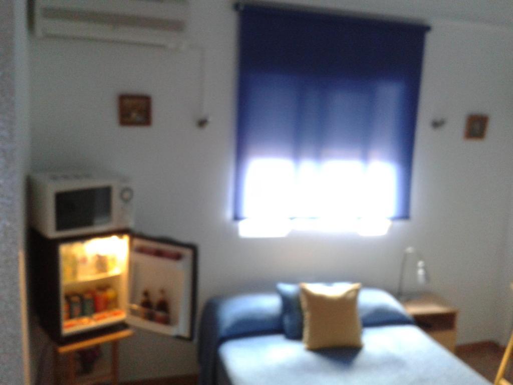 Hostal Arneva Orihuela Room photo